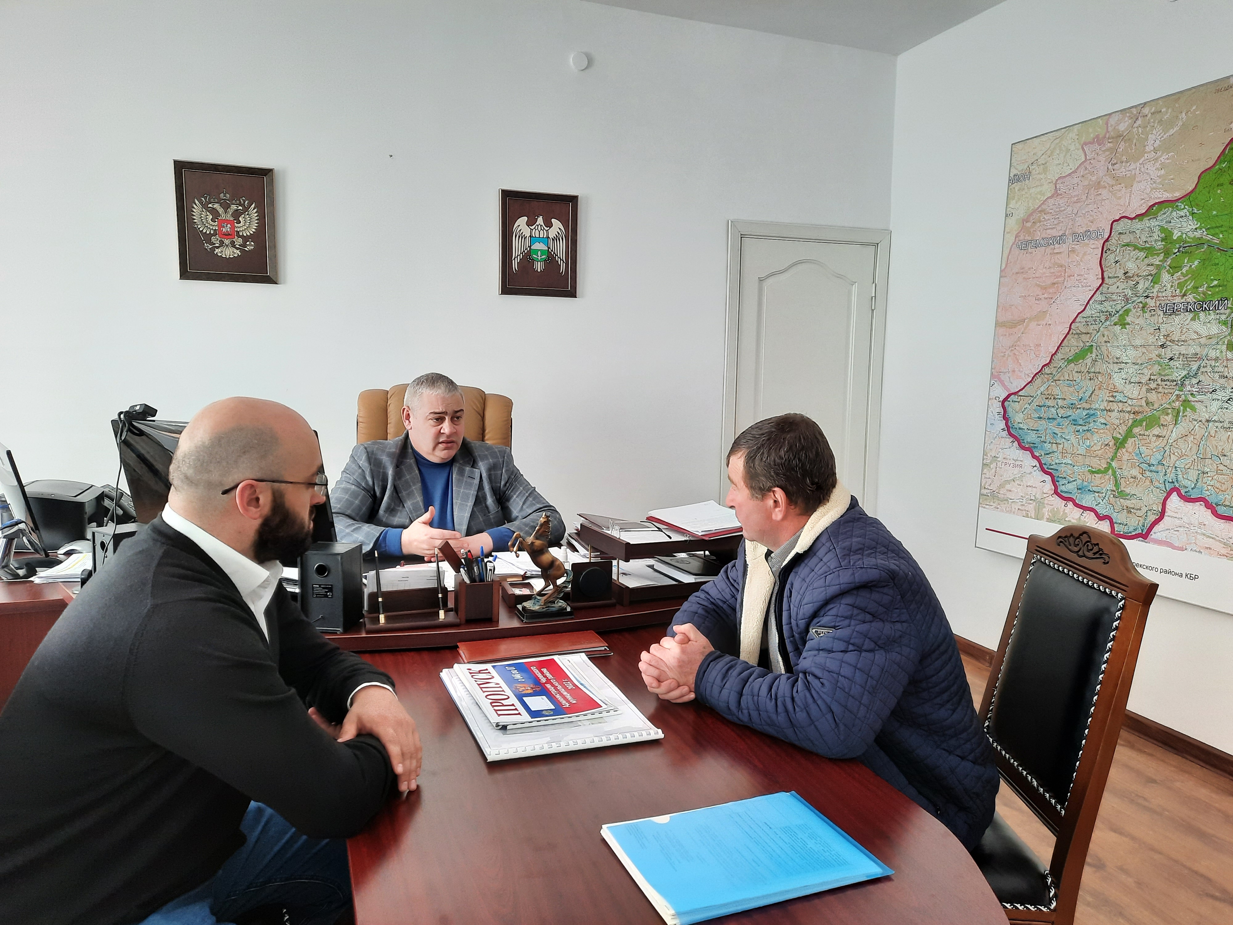 Руководитель администрации района провел прием граждан 